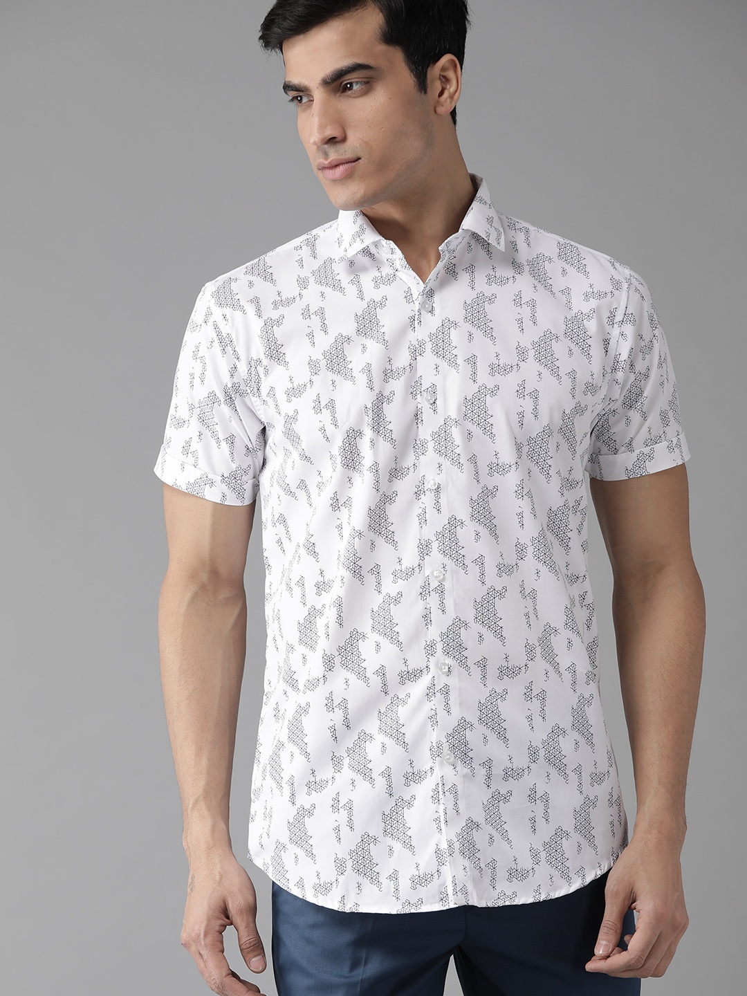 

DENNISON Men White & Navy Blue Slim Fit Printed Casual Shirt