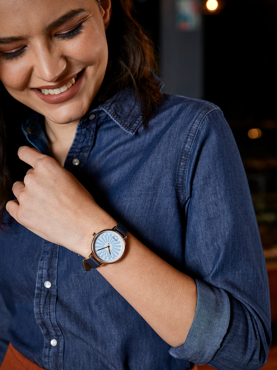 

DressBerry Women White & Blue Printed Analogue Watch PN-WTH-K0056-2