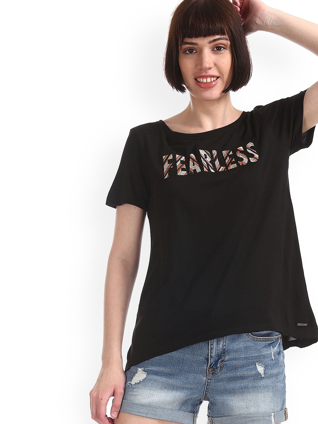 

Sugr Women Black Embroidered Round Neck T-Shirt
