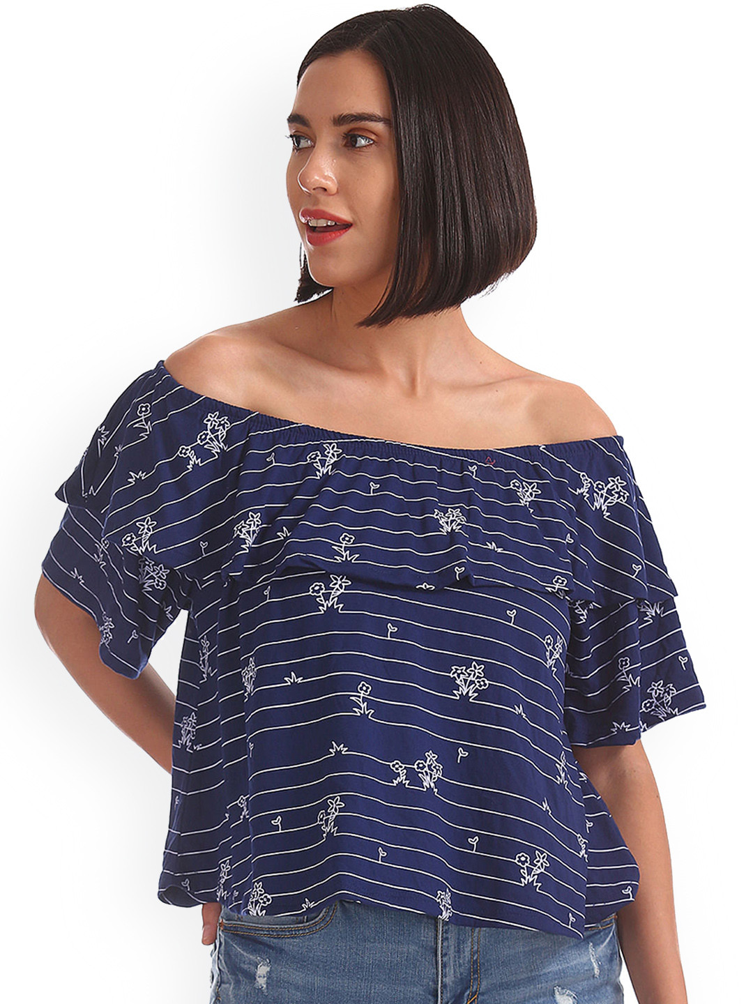 

Sugr Women Blue Floral Print Bardot Top