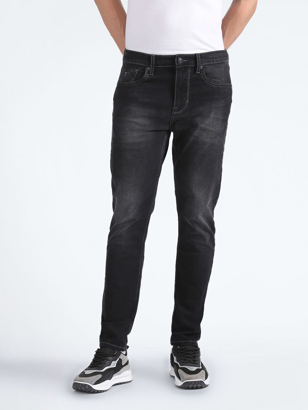 

Flying Machine Men Black Slim Tapered Michael Fit Mid-Rise Clean Look Stretchable Jeans