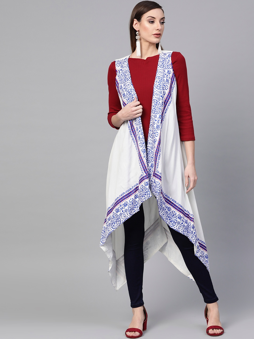 

Geroo Jaipur Off-White Hand Block Printed Waterfall Rayon Shrug