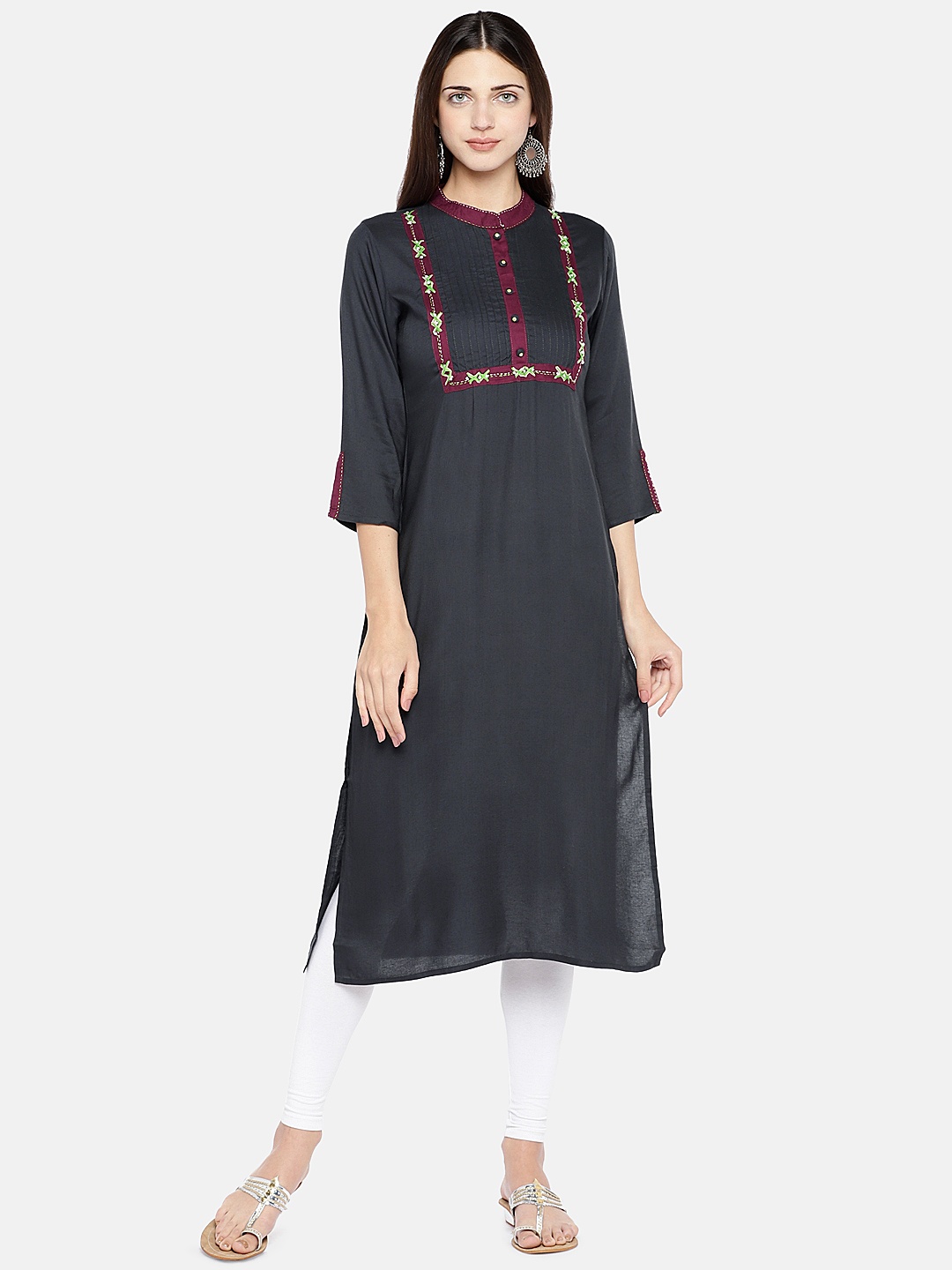 

Vbuyz Women Grey Embroidered Straight Kurta
