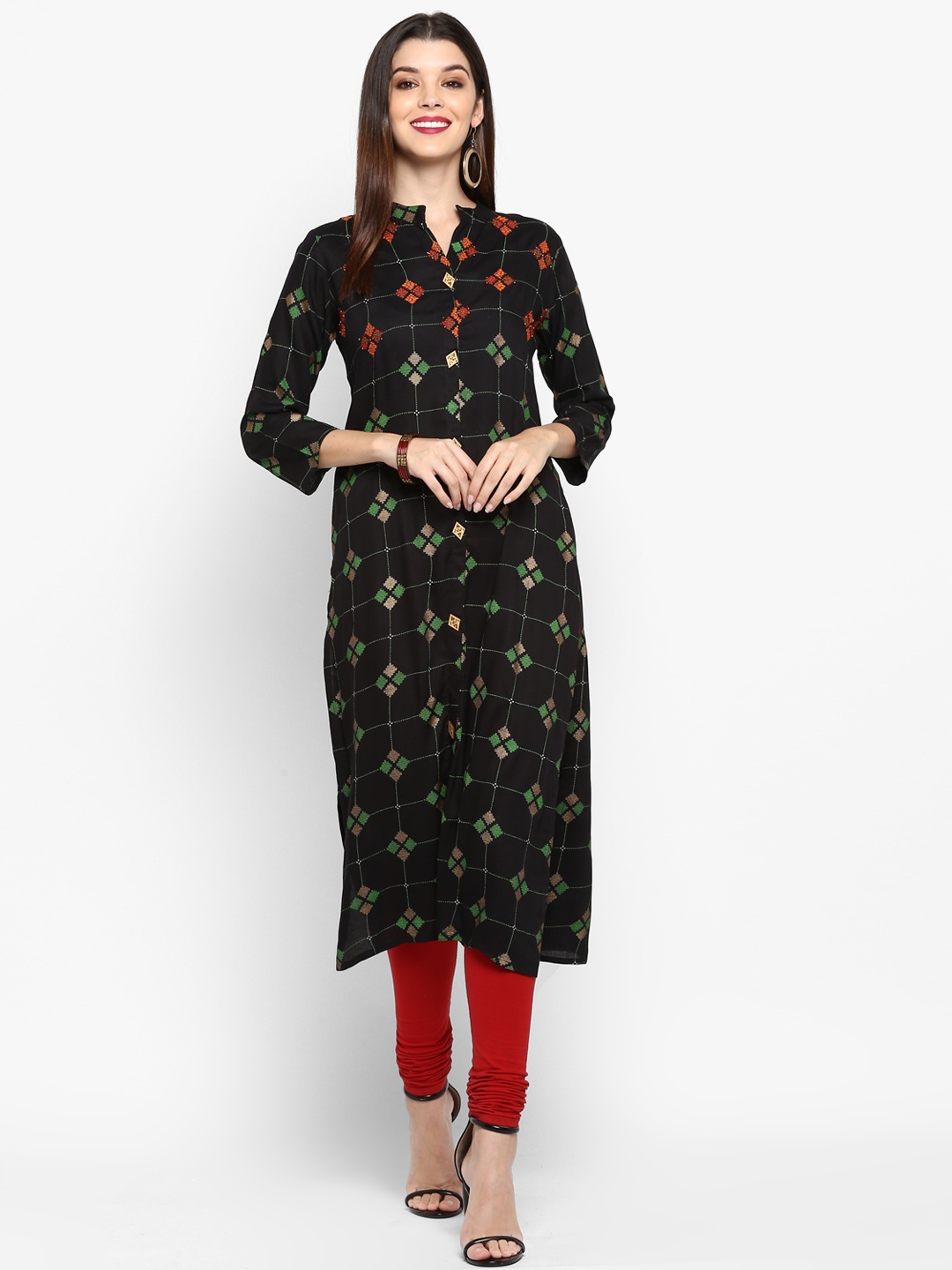 

Vbuyz Women Black & Green Embroidered Straight Kurta