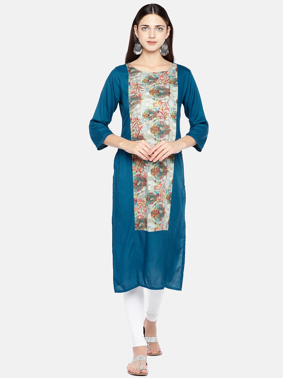 

Vbuyz Women Blue & White Printed Straight Kurta