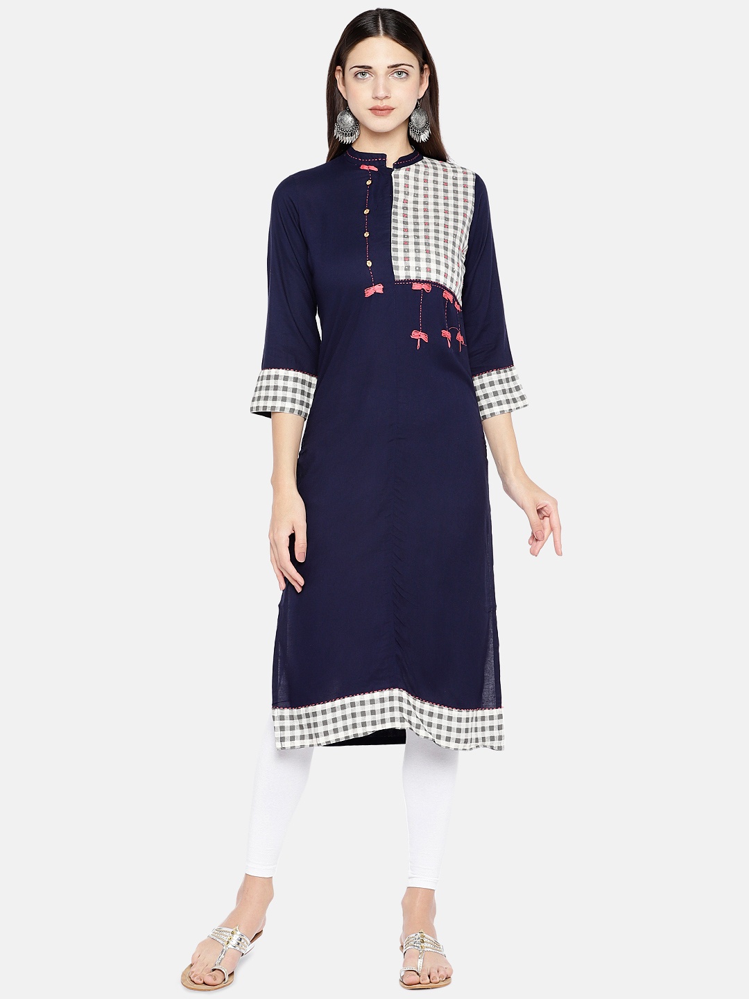 

Vbuyz Women Navy Blue & White Embroidered Straight Kurta