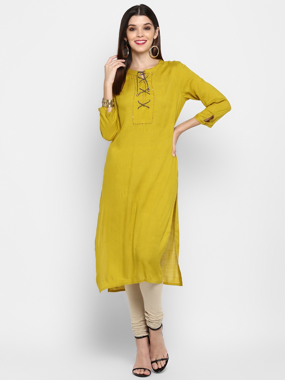 

Vbuyz Women Green Solid Straight Kurta