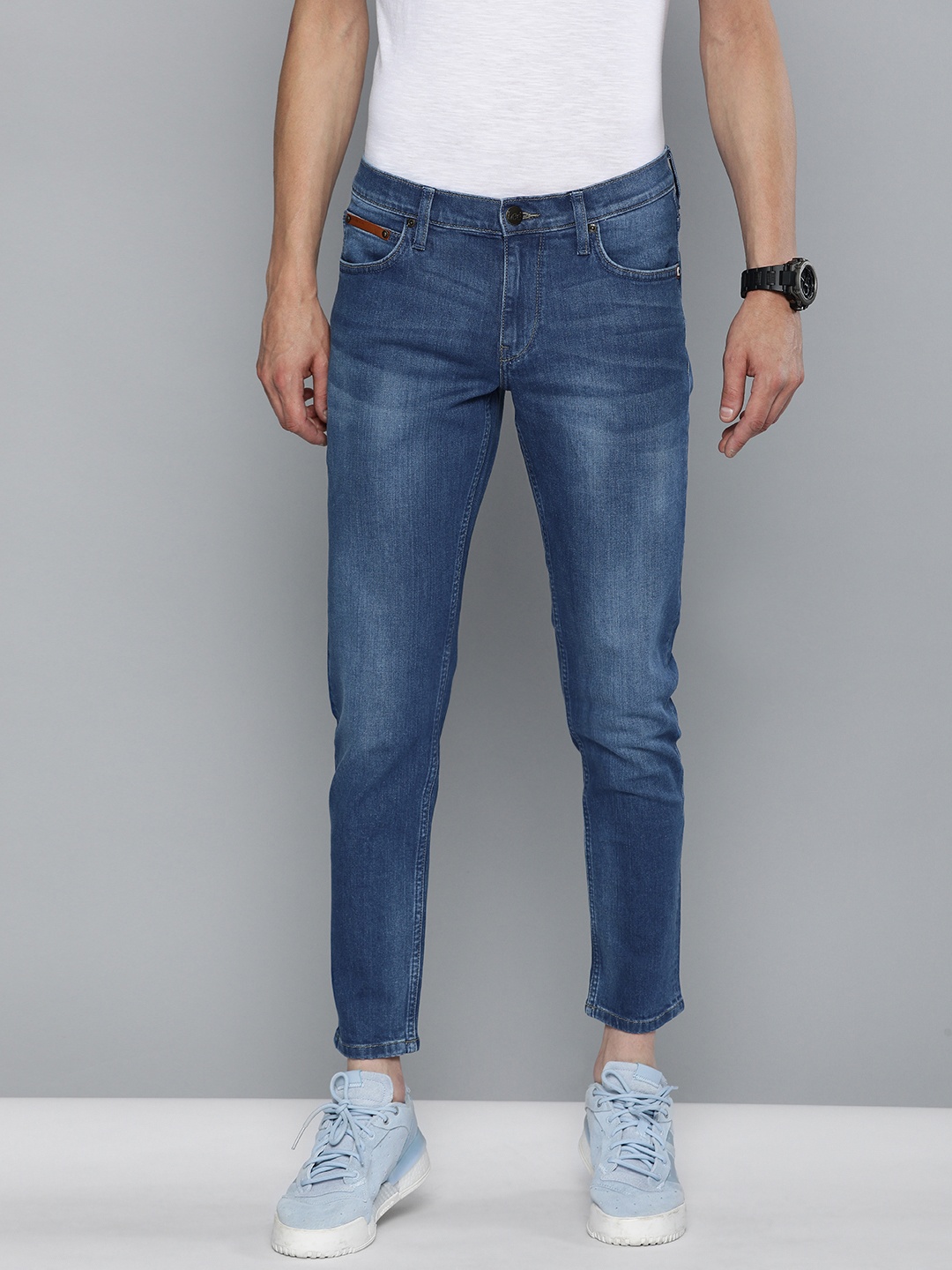 

Lee Men Blue ERIC Skinny Fit Low-Rise Clean Look Stretchable Cropped Jeans