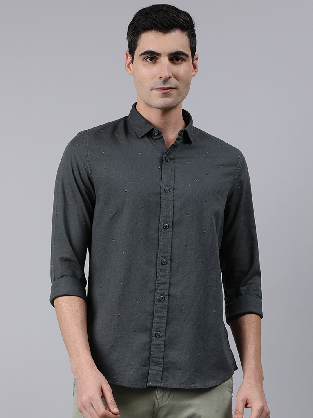 

Lee Men Charcoal Grey & Black Slim Fit Printed Casual Shirt