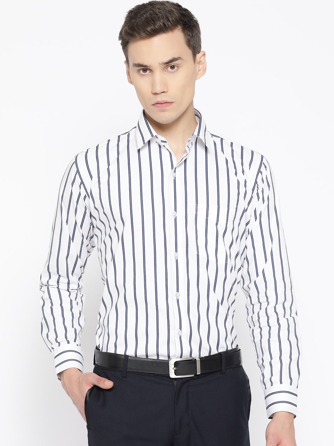 

Hancock Men White & Navy Blue Slim Fit Striped Formal Shirt