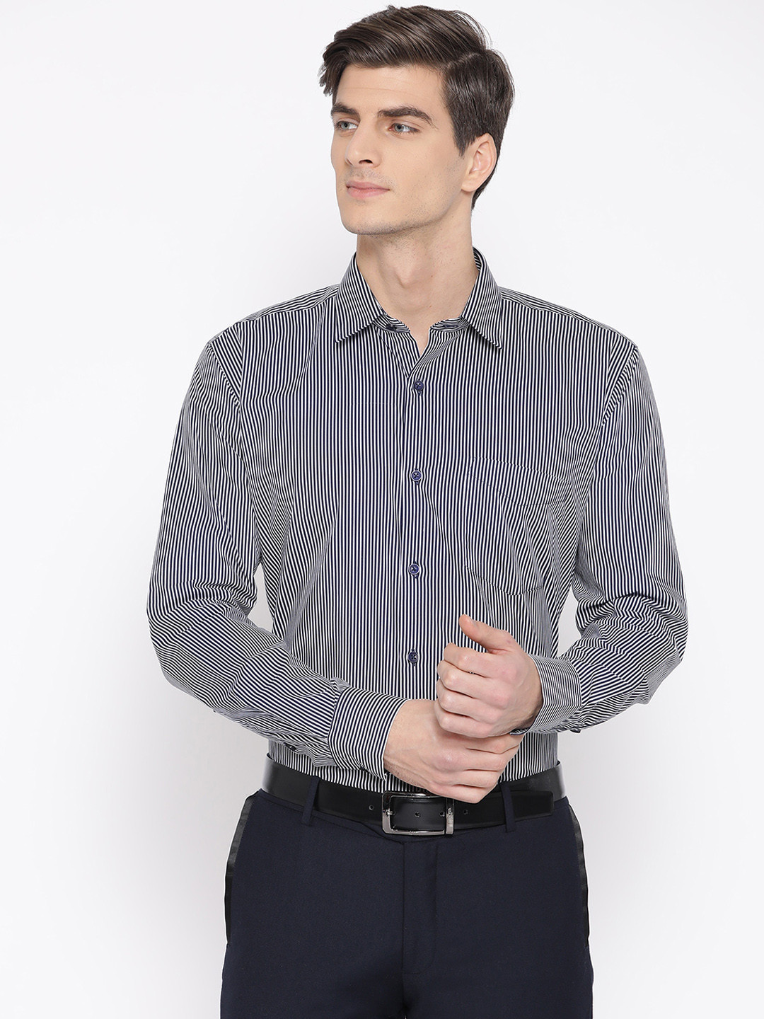 

Hancock Men Navy Blue & White Slim Fit Striped Formal Shirt