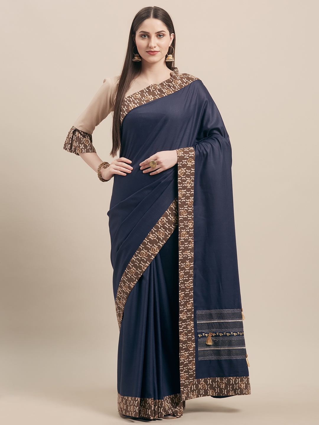 

Kvsfab Navy Blue Solid Silk Blend Saree