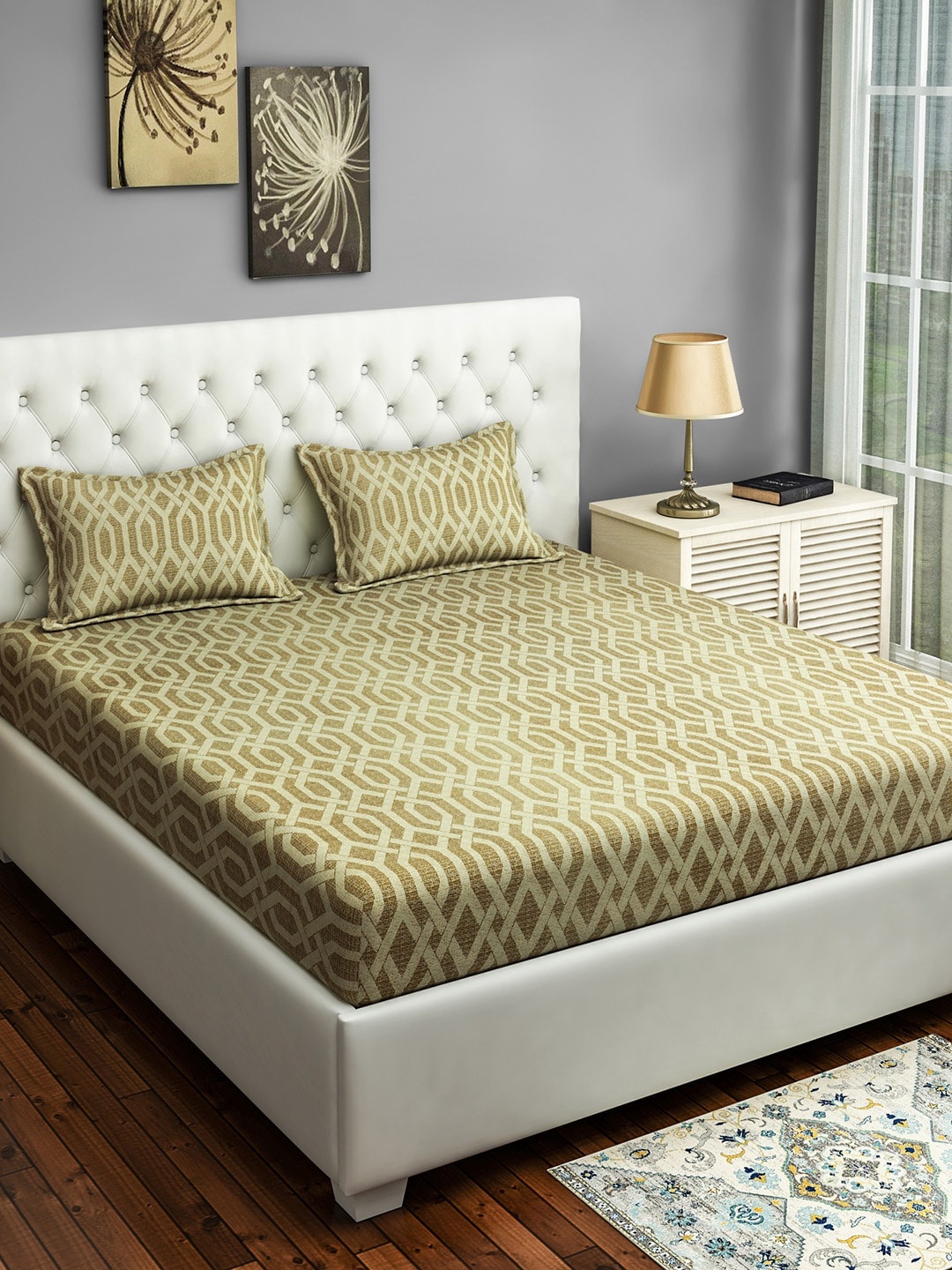 

Swayam Sparkle Brown Gold 144TC Geometric Cotton Double Bedsheet Set