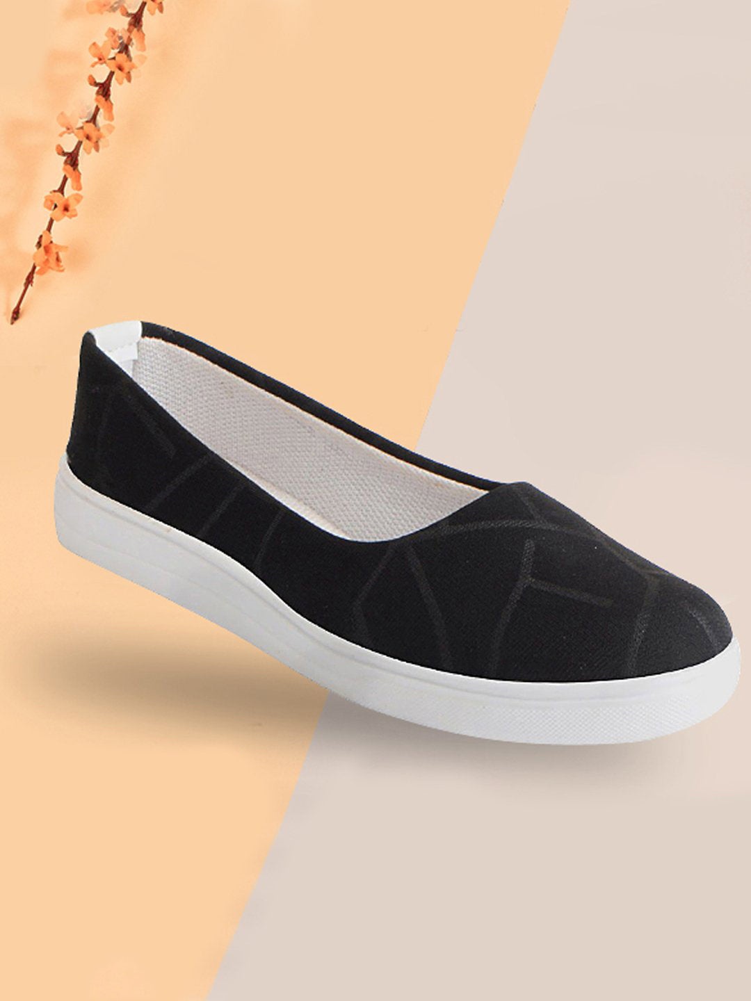 

FAUSTO Women Black Slip-On Sneakers