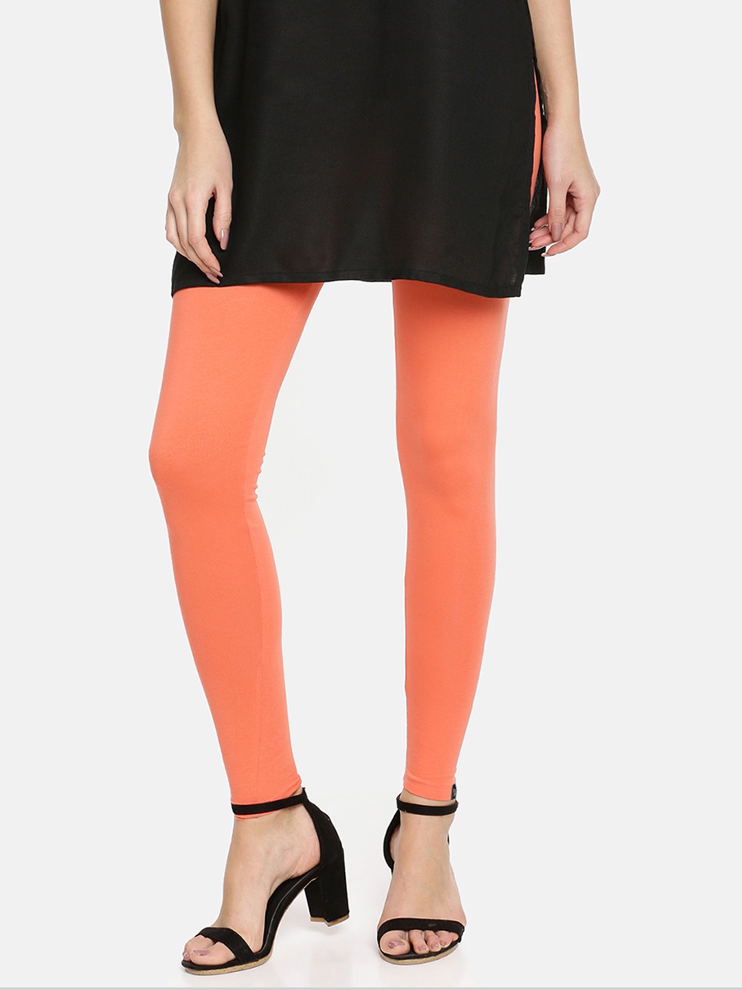 

TWIN BIRDS Women Coral-Coloured Solid Ankle-Length Leggings