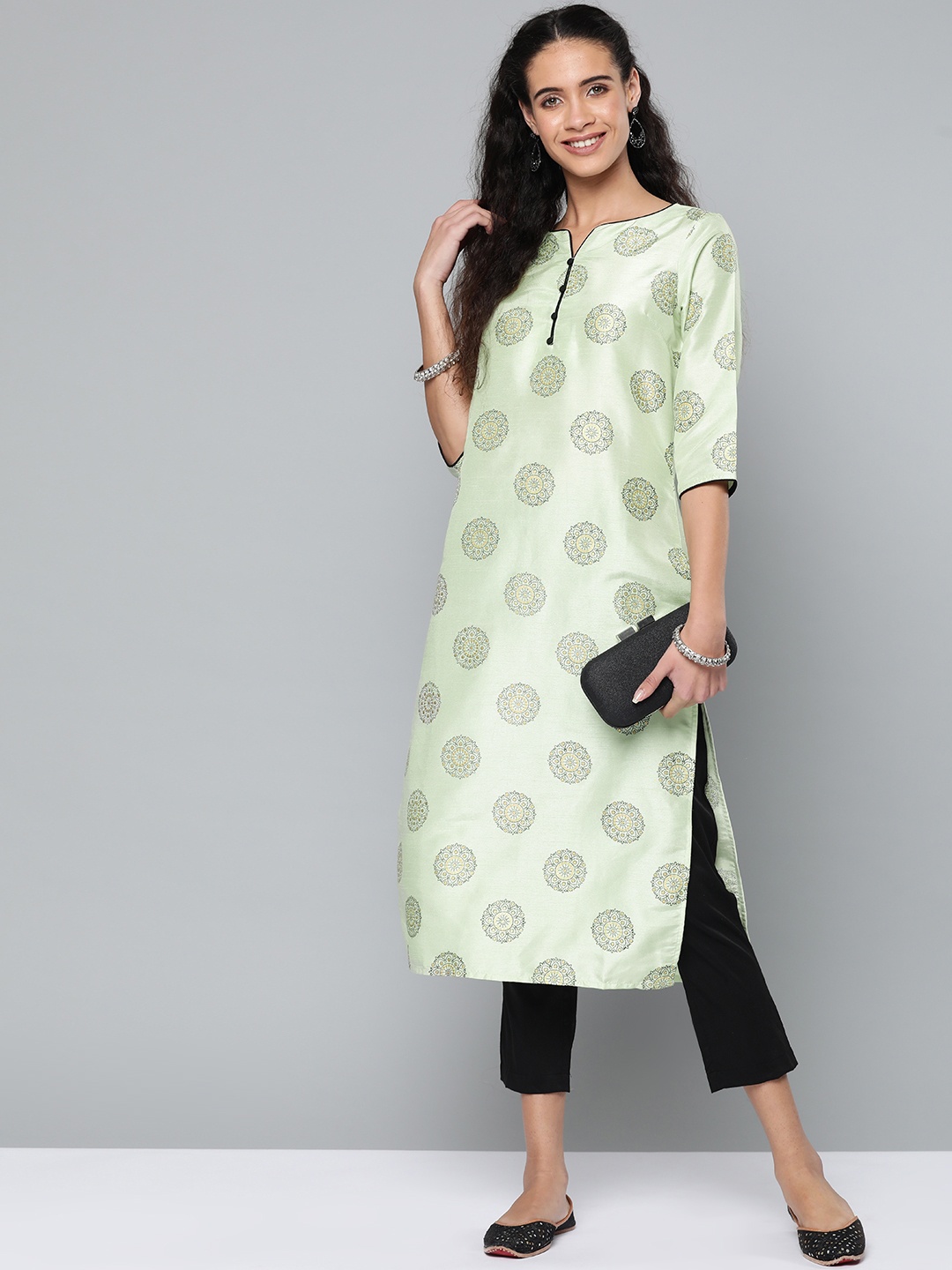 

STREET 9 Women Green & Black Foil Print Kurta with Trousers
