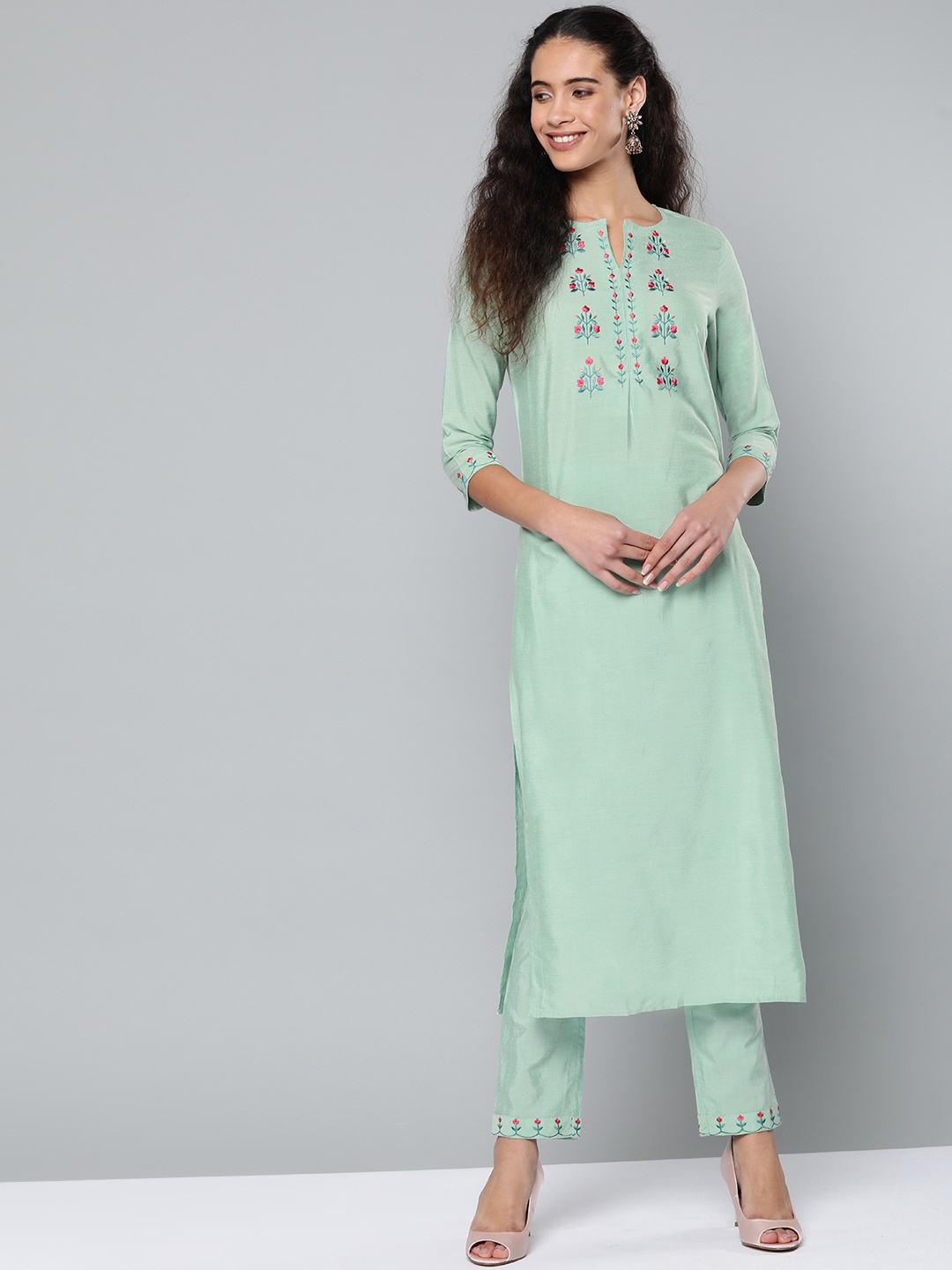 

STREET 9 Women Green Yoke Design Kurta with Trousers