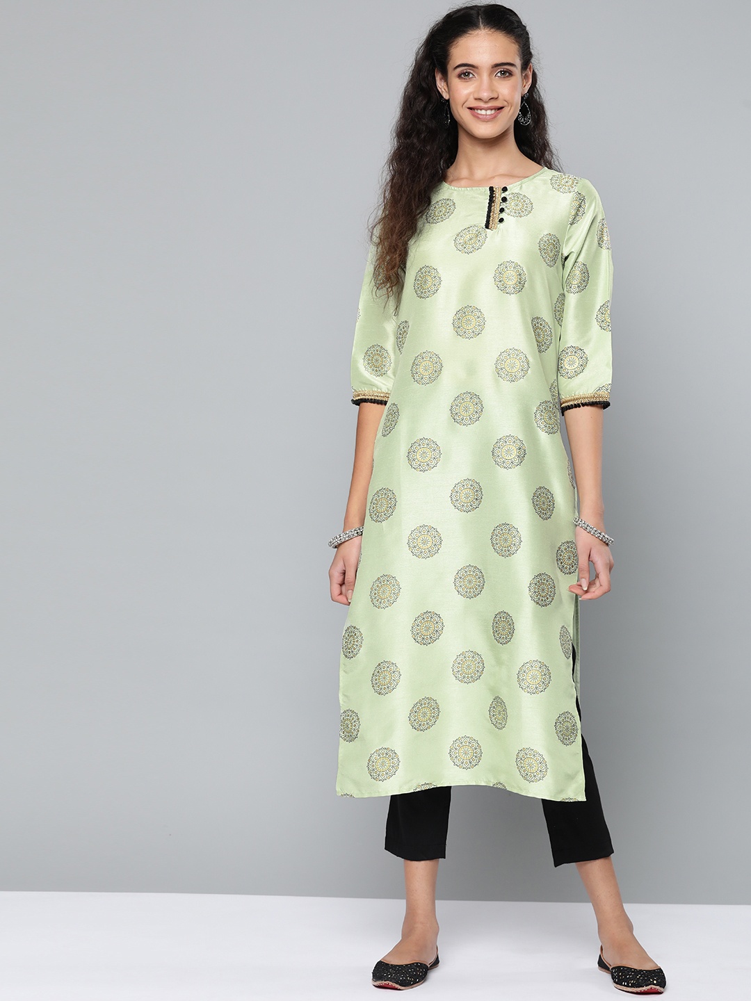 

STREET 9 Women Green & Black Foil Print Kurta with Trousers