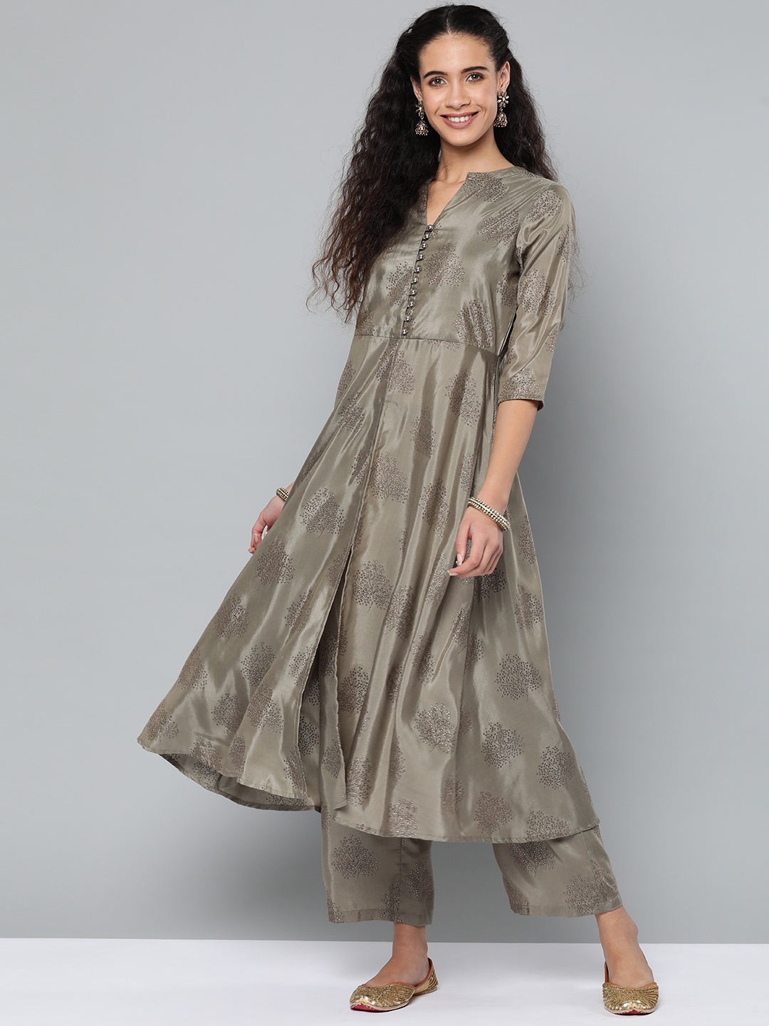 

STREET 9 Women Charcoal Grey & Brown Foil Print Kurta with Palazzos