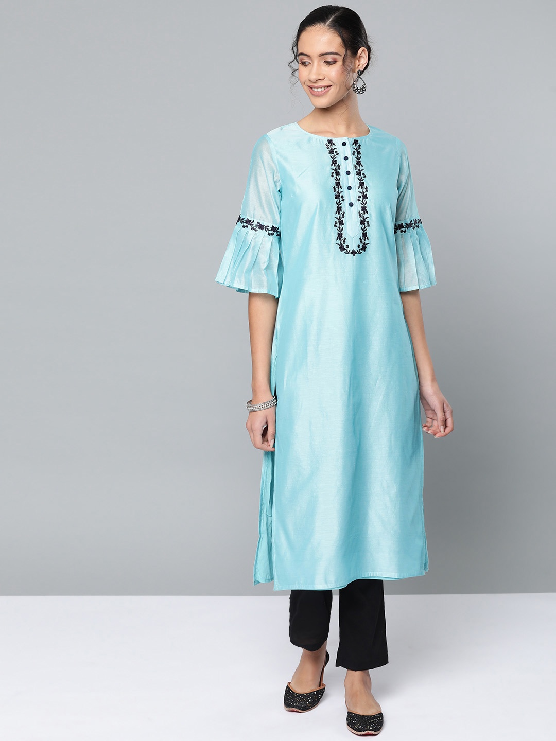 

STREET 9 Women Blue & Black Solid Straight Kurta