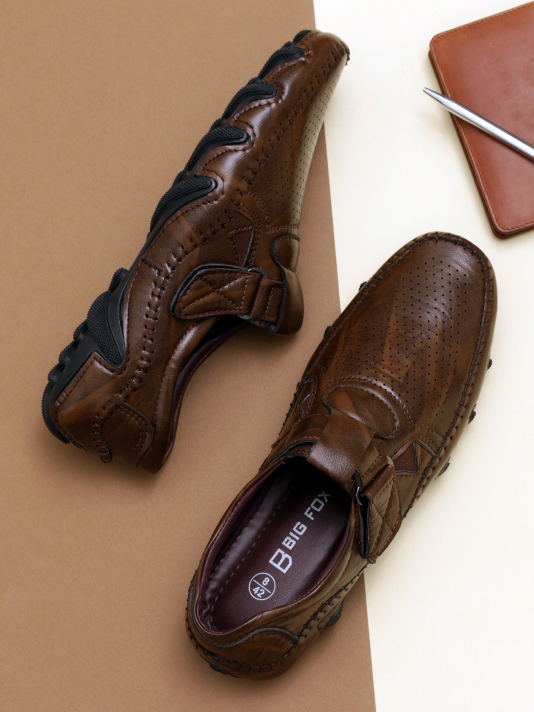 

Big Fox Men Brown Slip-On Sneakers