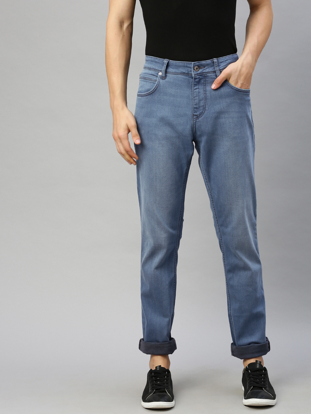 

Nautica Men Blue Slim Fit Mid-Rise Clean Look Stretchable Jeans