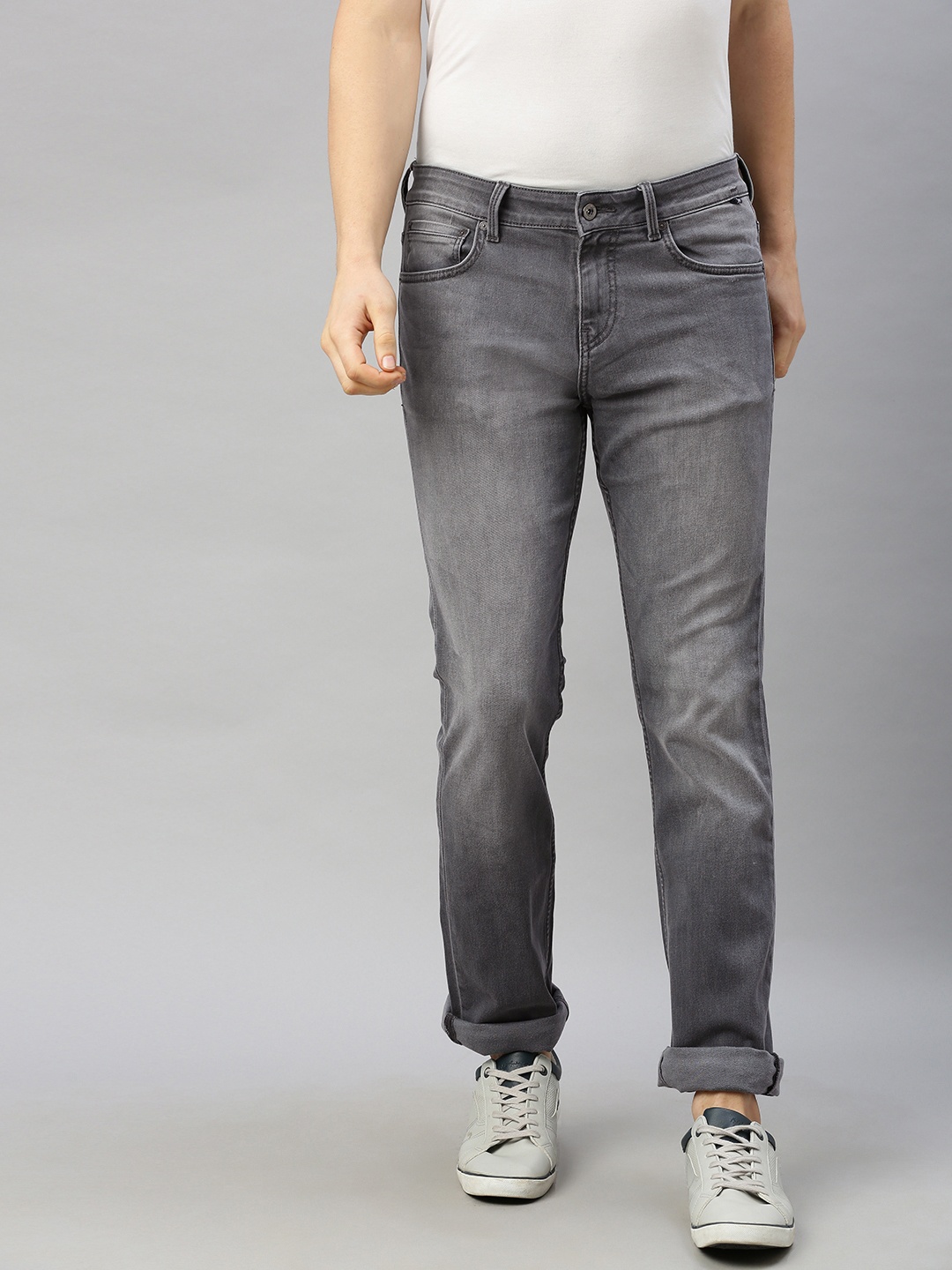 

Nautica Men Grey Regular Fit Mid-Rise Clean Look Stretchable Jeans