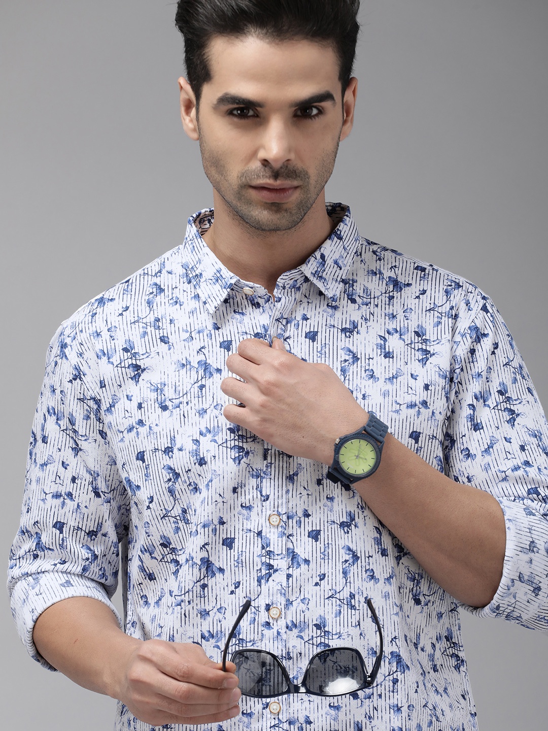 

Pepe Jeans Men White Floral Printed Casual Shirt