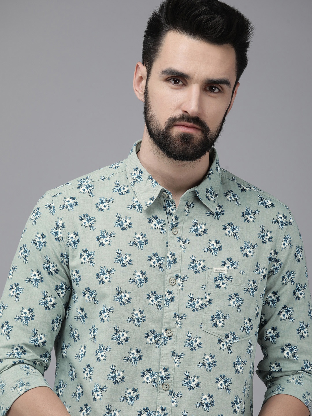 

Pepe Jeans Men Green Floral Printed Casual Shirt