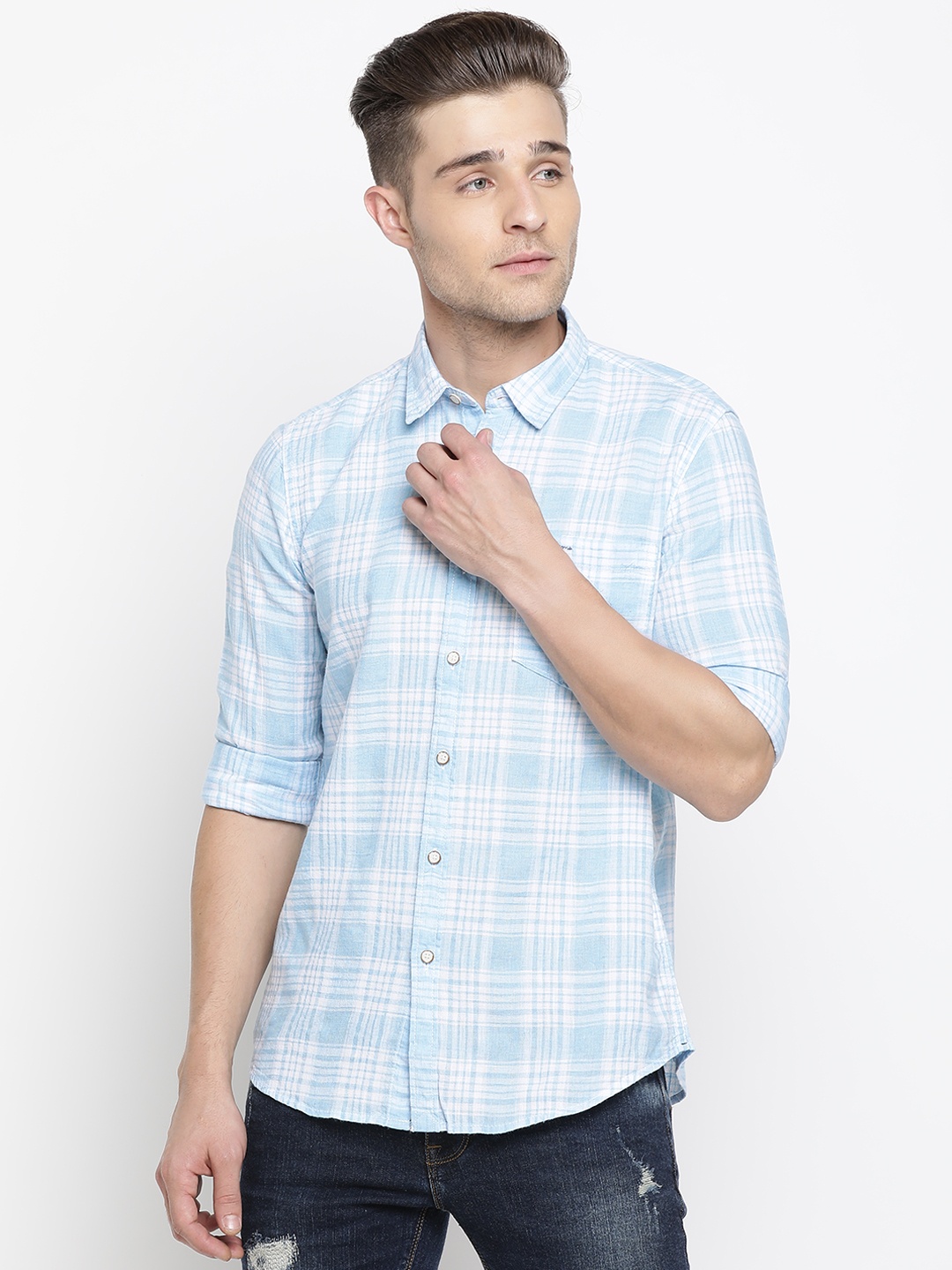 

Pepe Jeans Men White & Blue Regular Fit Checked Casual Shirt