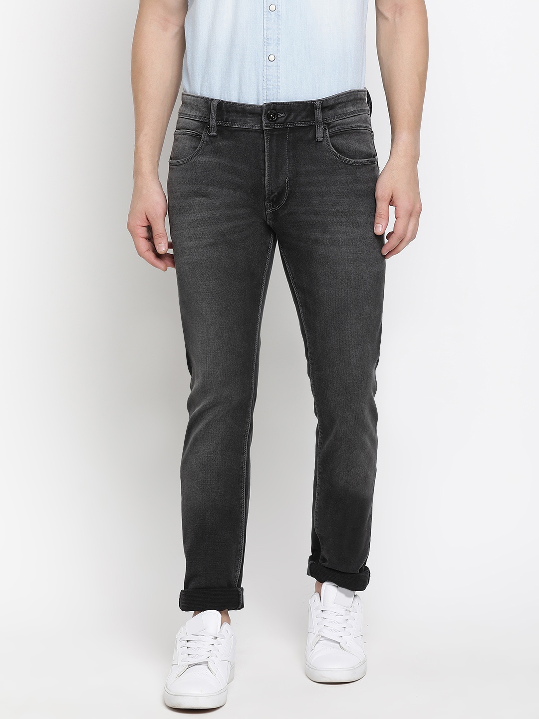

Pepe Jeans Men Black Slim Fit Light Fade Jeans