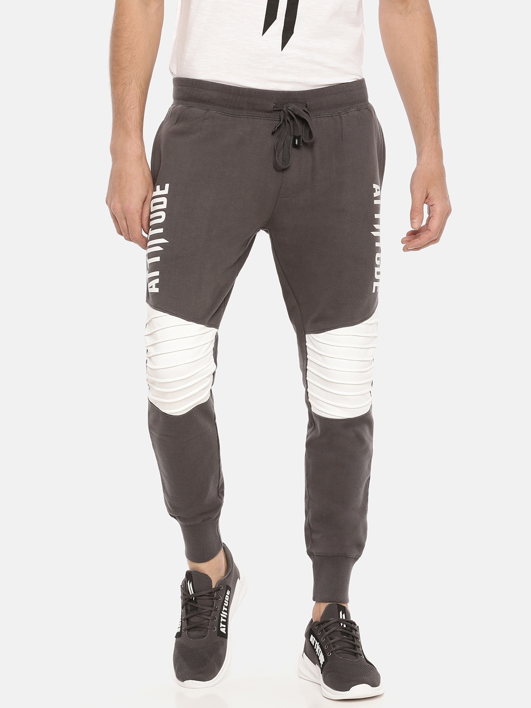

ATTIITUDE Men Grey & White Colourblocked Slim Fit Jogger