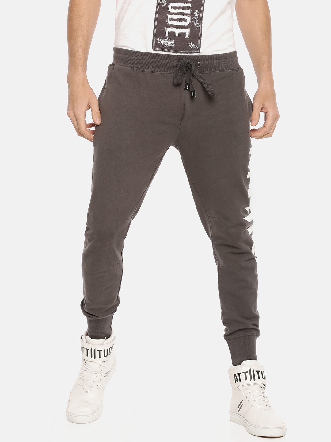 

ATTIITUDE Men Taupe & White Colourblocked Slim Fit Jogger, Grey