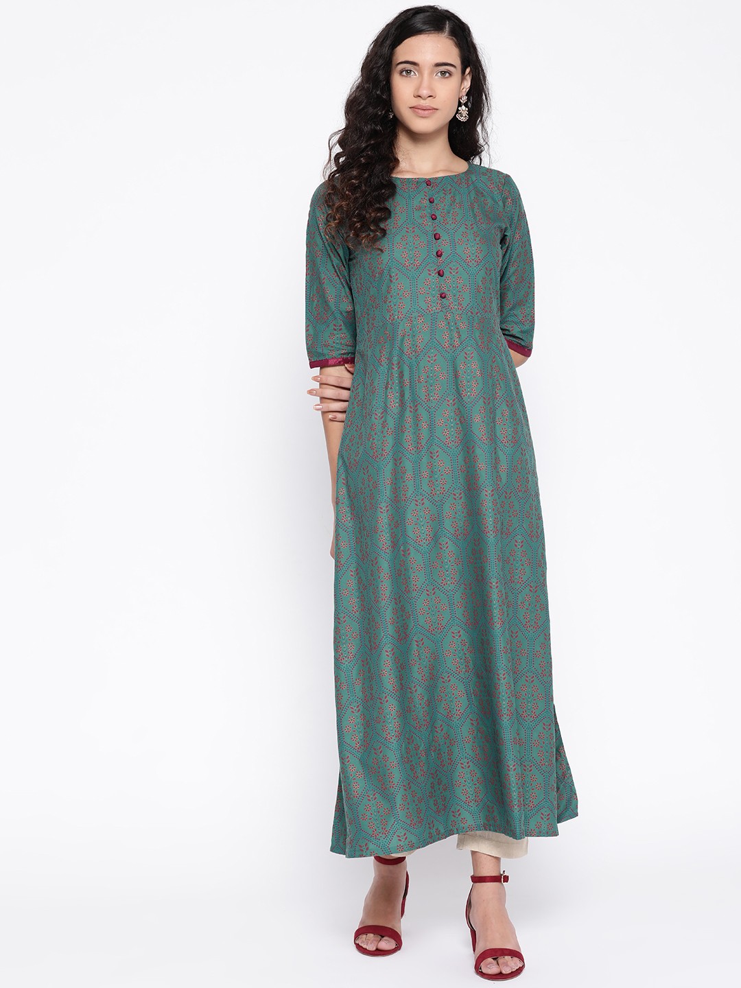 

SILVER STOCK Women Green & Magenta Foil Print A-Line Kurta
