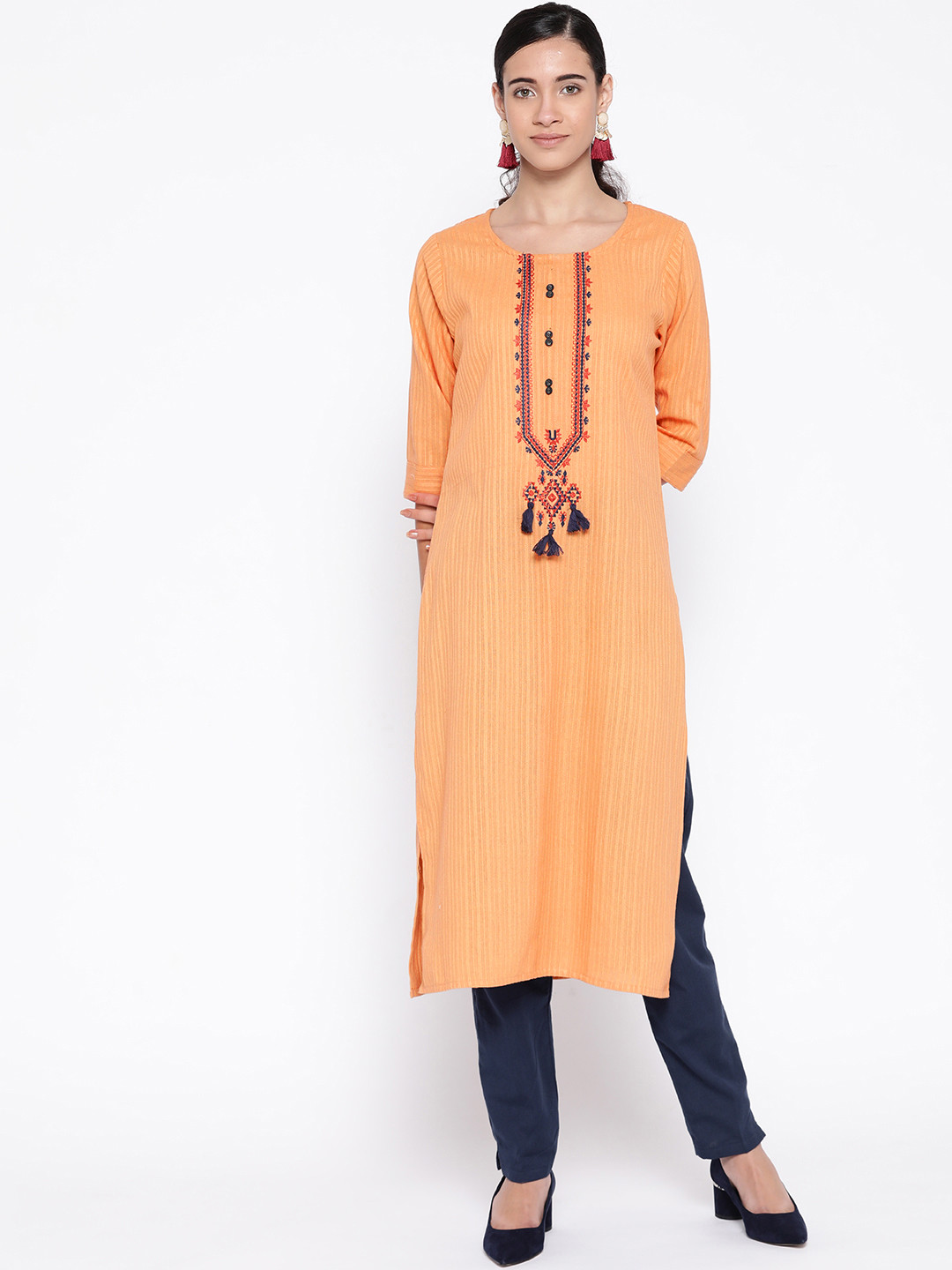 

SILVER STOCK Women Peach-Coloured Self-Striped Handloom Straight Kurta