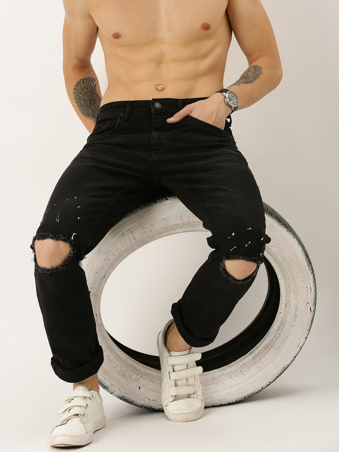 

Moda Rapido Men Black Regular Fit Mid-Rise Slash Knee Jeans