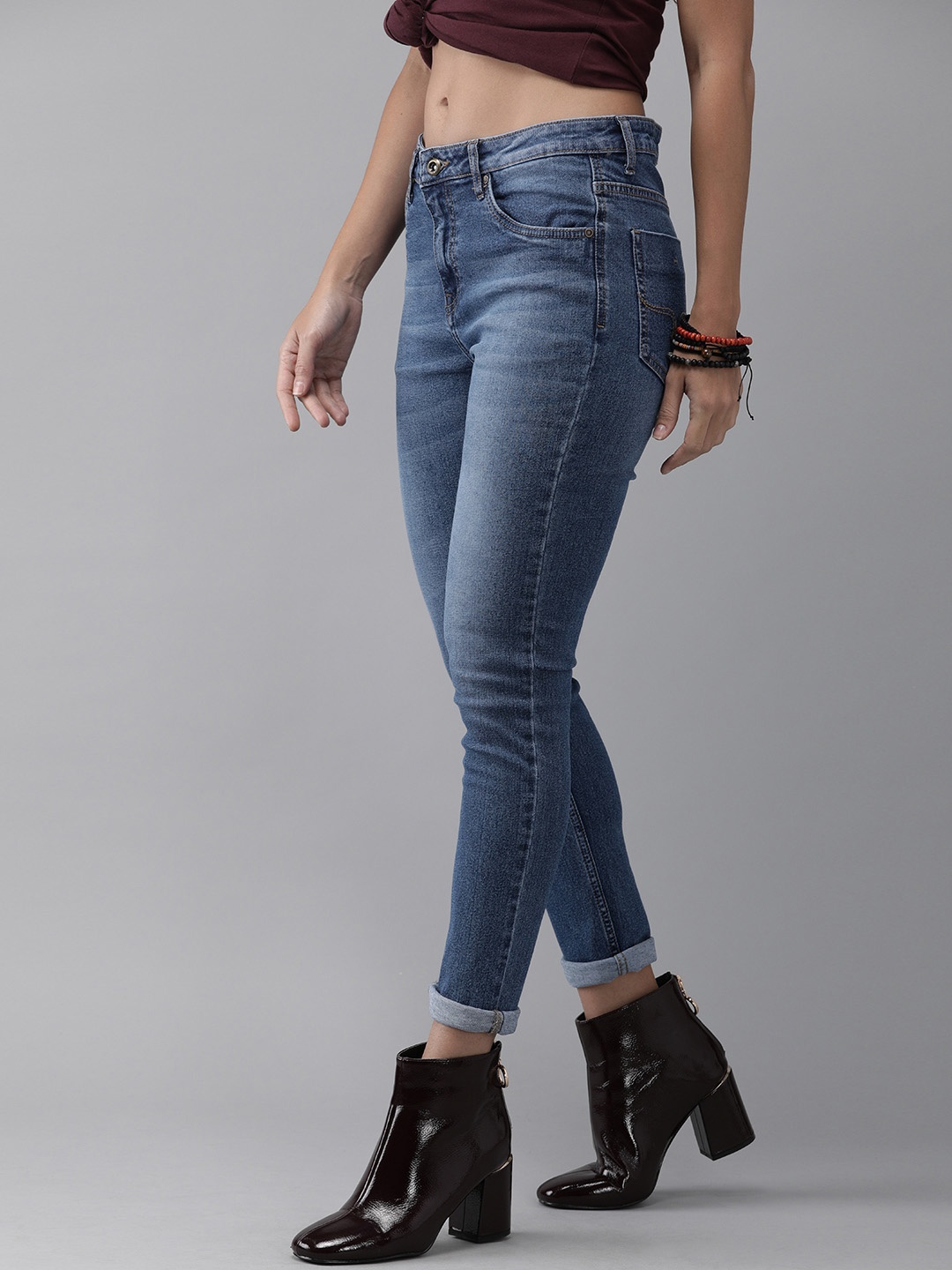 

Roadster Women Blue Skinny Fit Mid-Rise Clean Look Stretchable Cropped Jeans