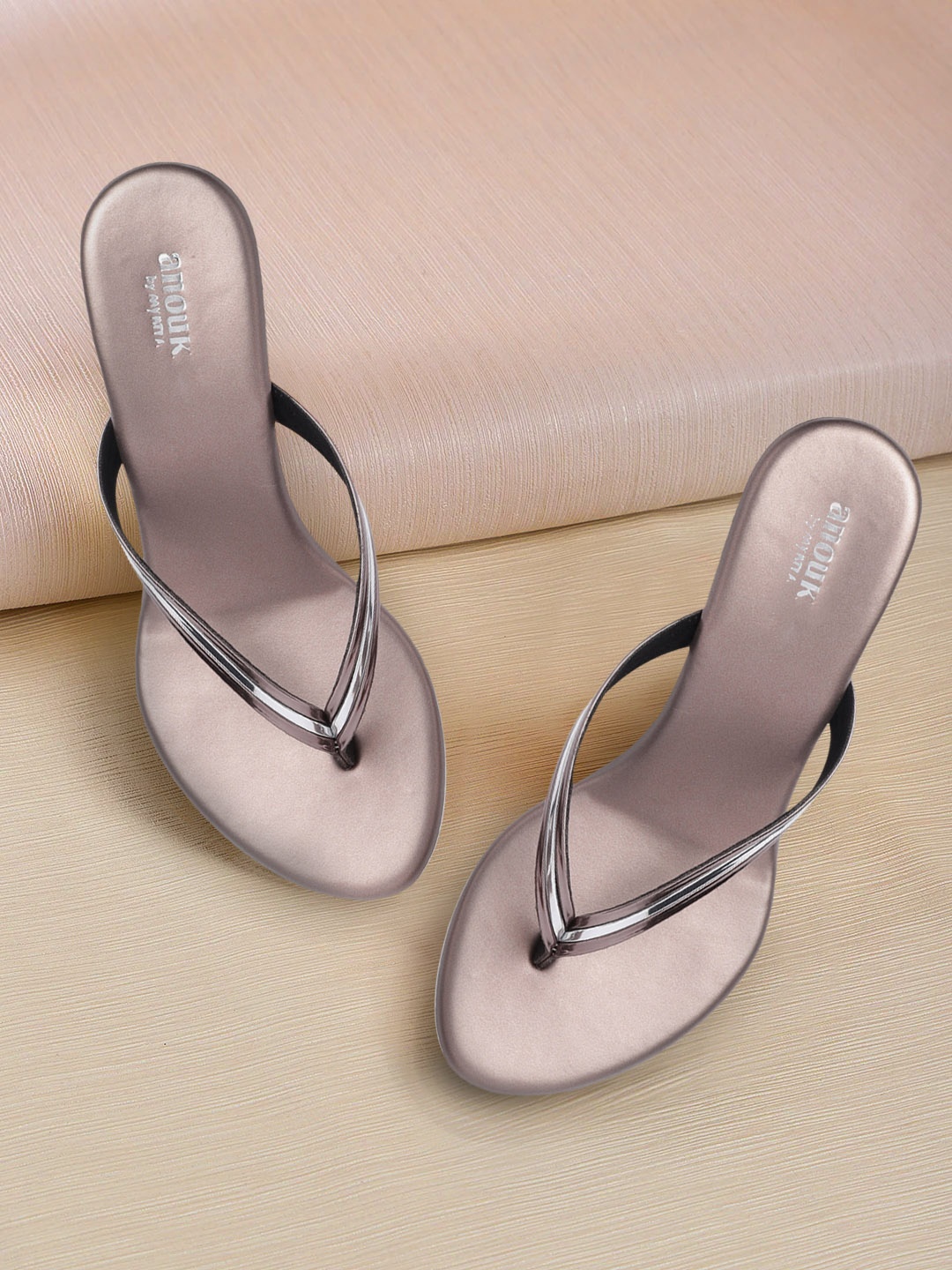 

Anouk Women Gunmetal-Toned & Silver-Toned Striped Handcrafted Wedge Heels, Metallic
