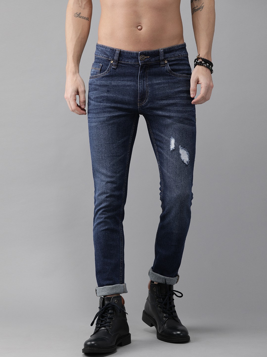 

Roadster Men Blue Skinny Fit Mid-Rise Mildly Distressed Stretchable Jeans