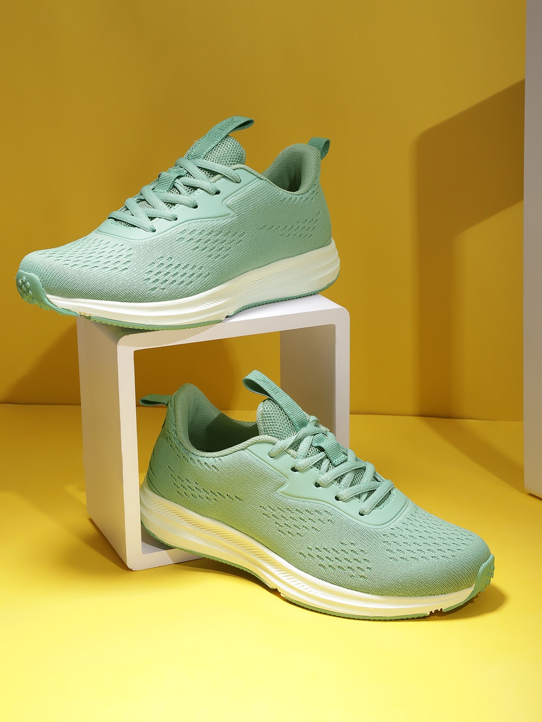 

HRX by Hrithik Roshan Women Mint Green Woven Design Front Runner Shoe