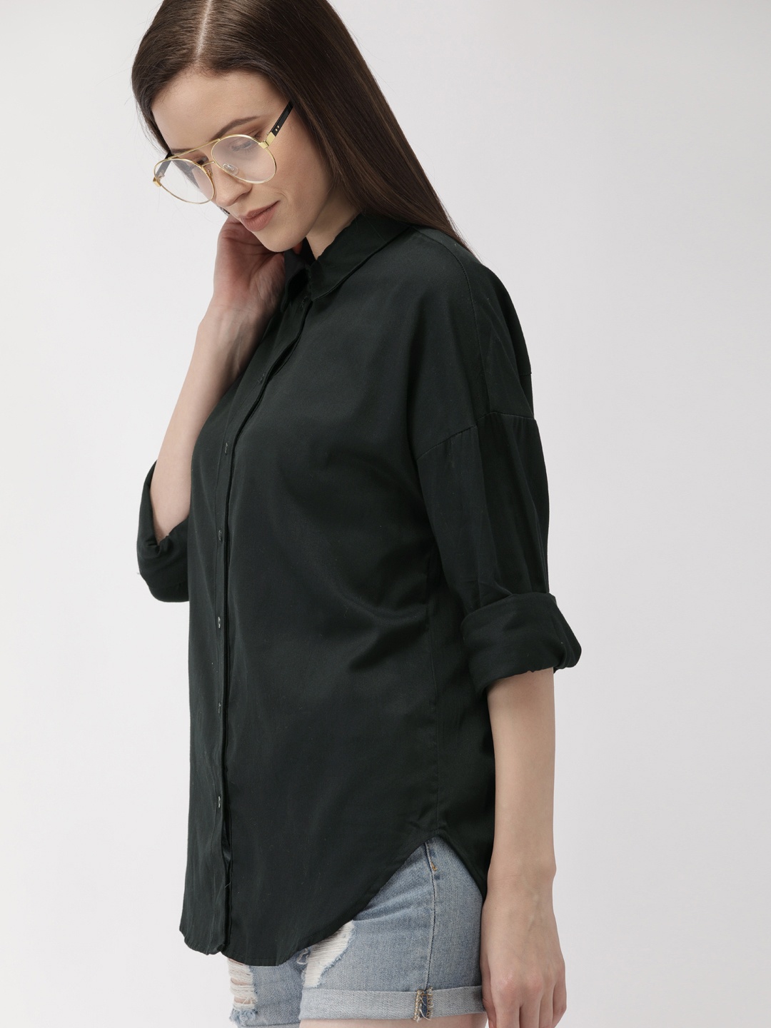 

FOREVER 21 Women Black Regular Fit Solid Casual Shirt