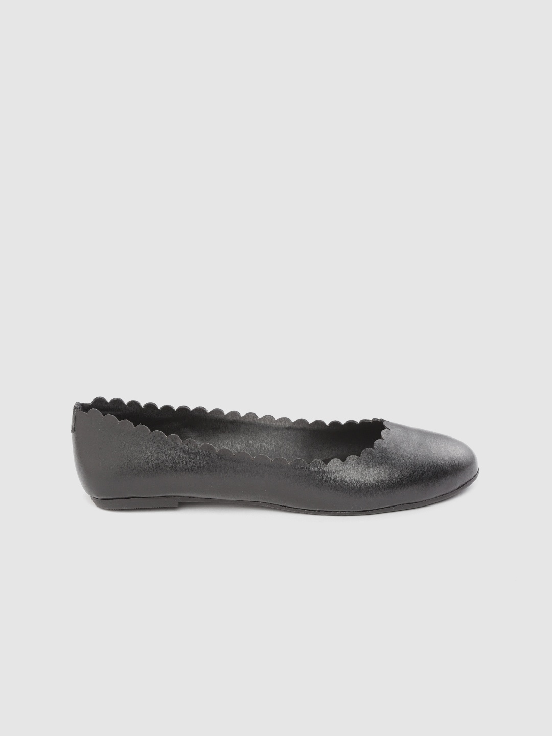 

DressBerry Women Black Solid Ballerinas