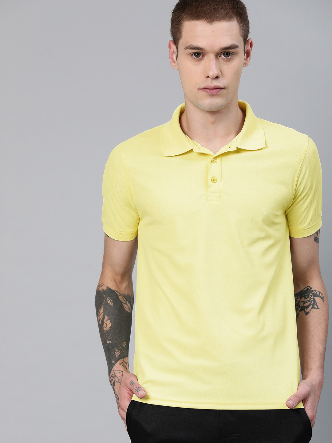 

American Crew Men Yellow Solid Polo Collar T-shirt