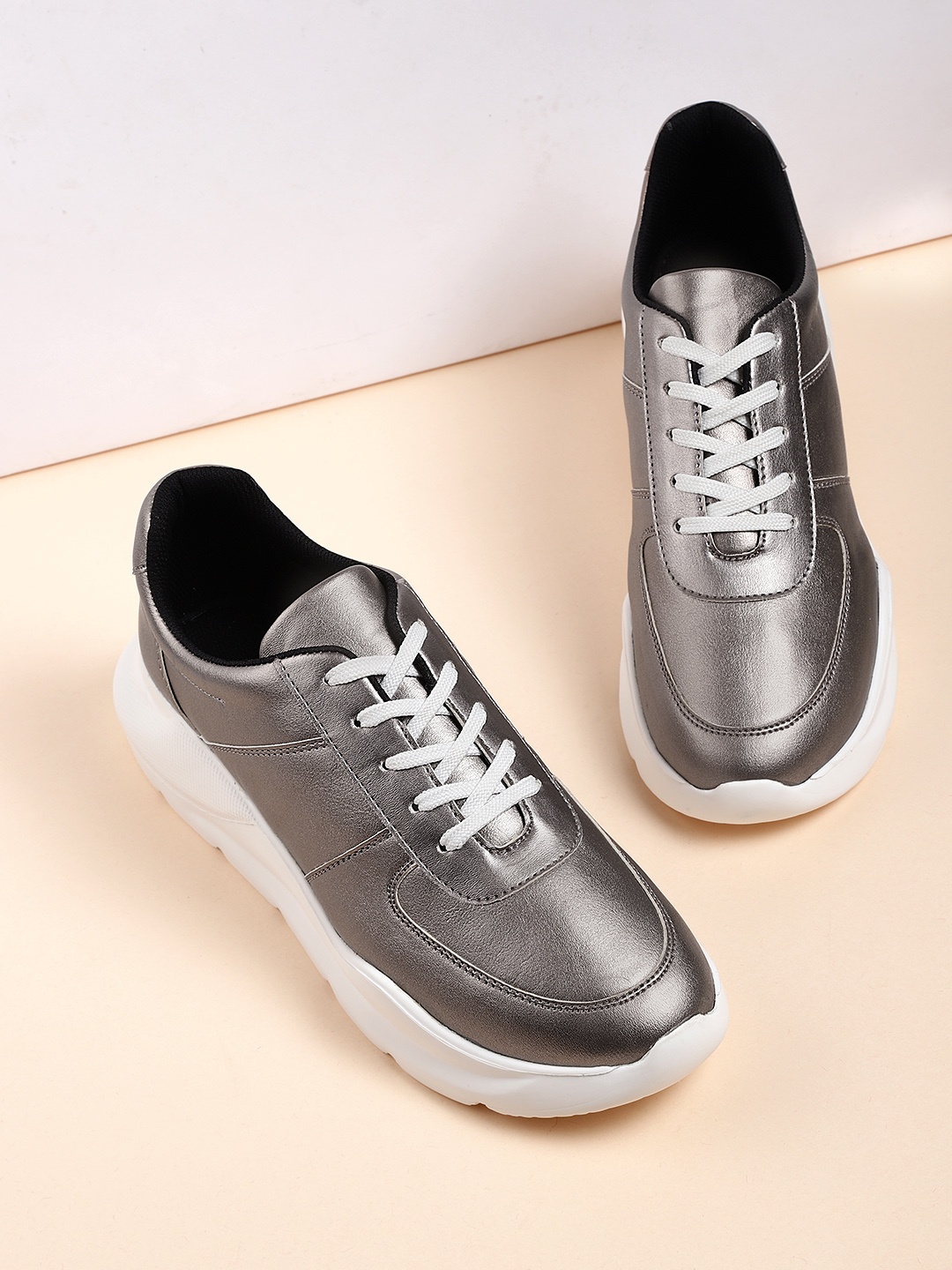

DressBerry Women Gunmetal-Toned Sneakers, Metallic