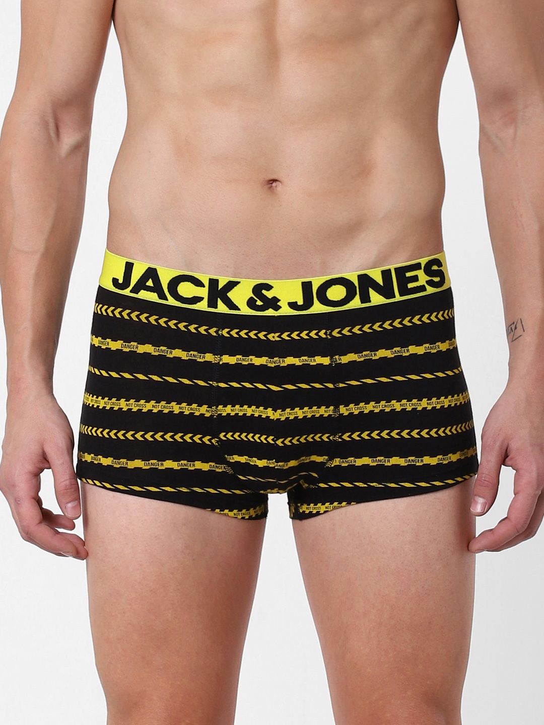 

Jack & Jones Men Black & Yellow Printed Brazilian Trunks 2114349001