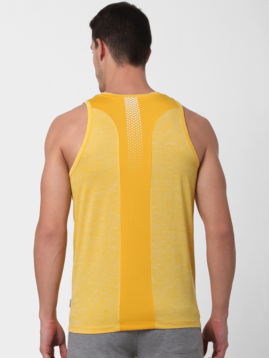 

Jack & Jones Men Yellow Melange Solid Meteoric Dry-Fit Gym Innerwear Vest