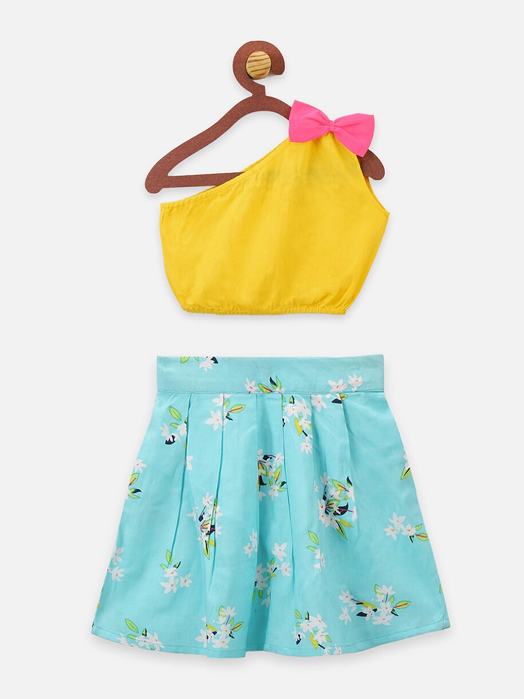 

LilPicks Girls Yellow & Blue Solid Top with Skirt