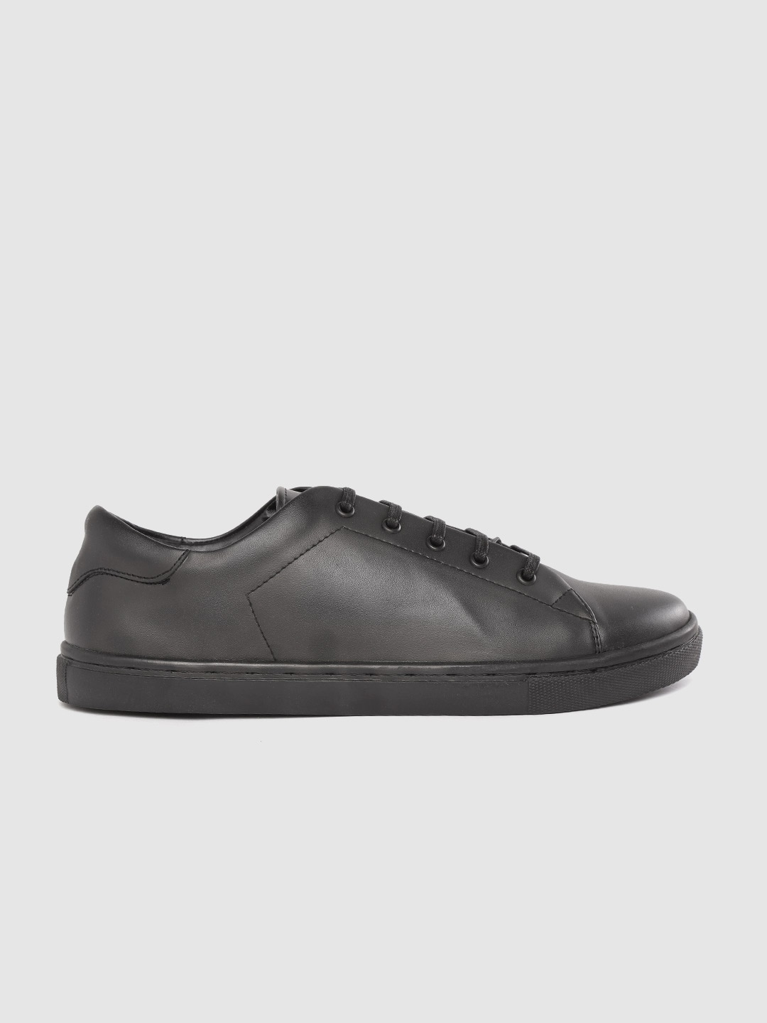 

Roadster Men Black Solid Sneakers