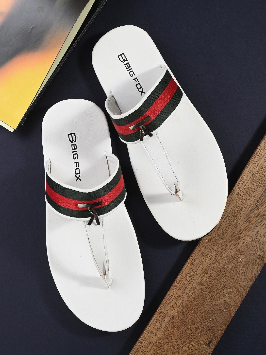 

Big Fox Men Black & Red Striped Thong Flip-Flops