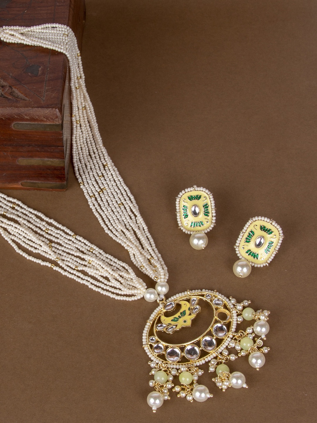 

AccessHer Gold-Plated & White Kundan Studded Enamelled Jewellery Set